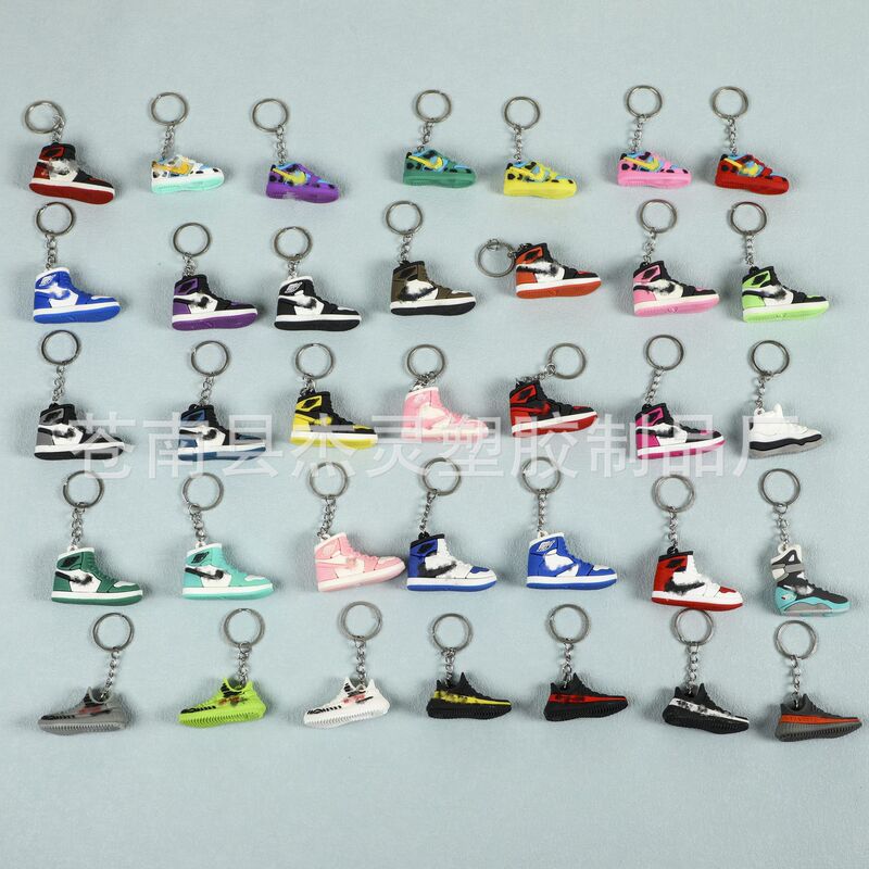 AJ1 three-dimensional bracelet keychain basketball shoes pvc flexible glue aj silicone 3D shoes model key chain pendant wholesale