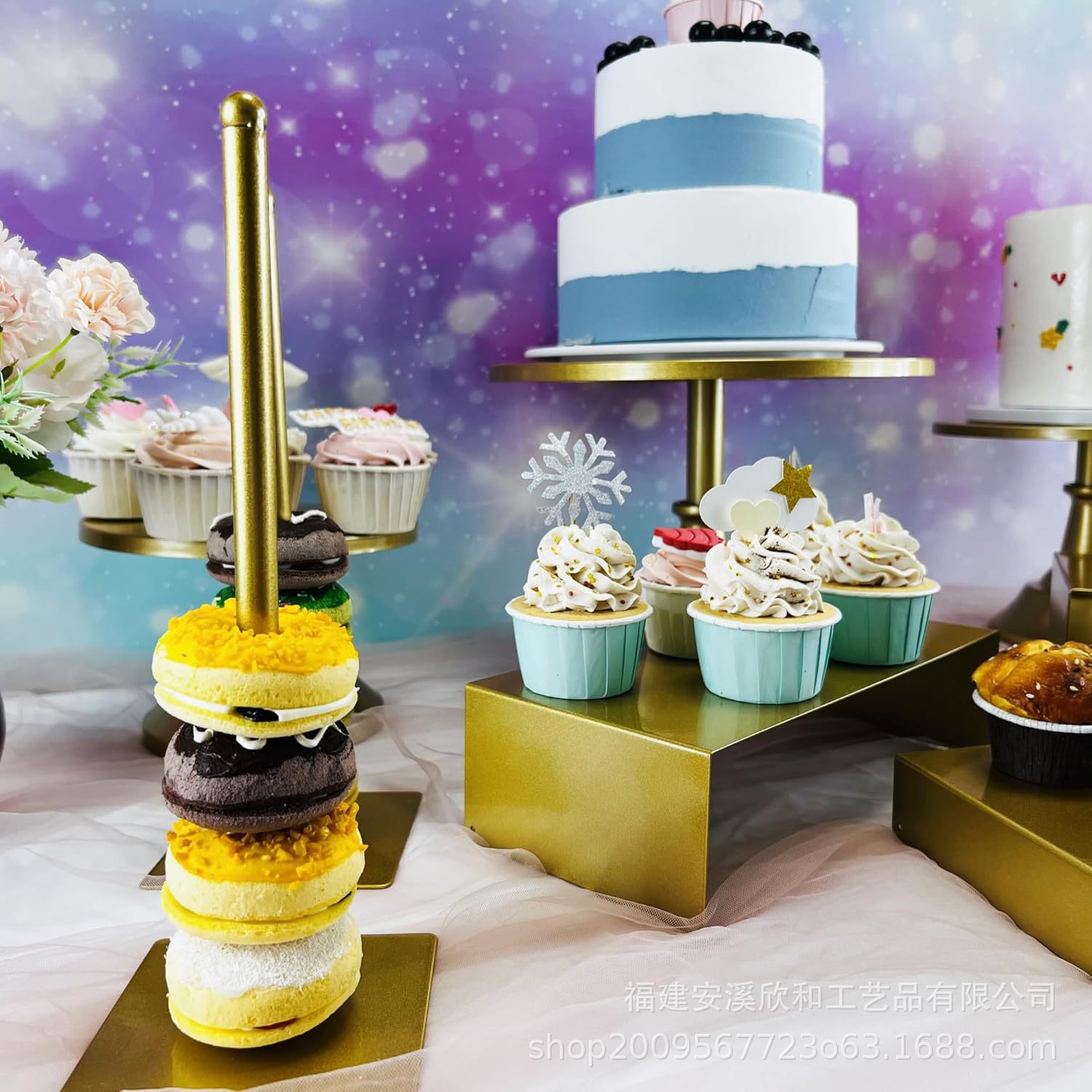 Mayorista hierro forjado estante de pastel estante de pasteles postres postres altos pies oro prop de boda postres estante de exhibición