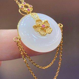 Fubei Diamond Jewelry [18K Gold Inlaid with Hetian Mutton Fat White Jade Tassel Style Safety Buckle Pendant] Bare Stone 22*22mm