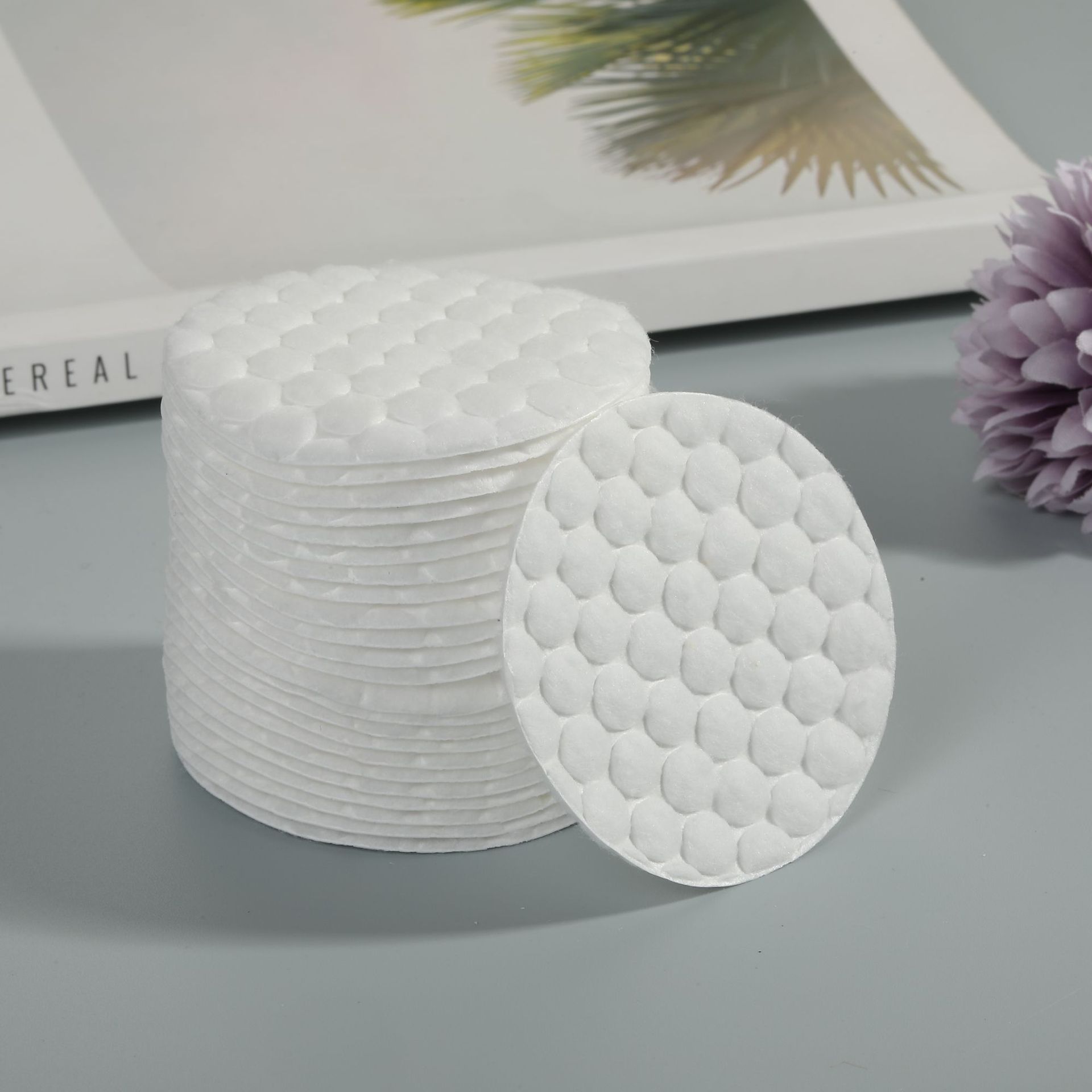 Fábrica de procesamiento a medida 100 piezas de algodón de maquillaje de doble efecto blanco húmedo al por mayor