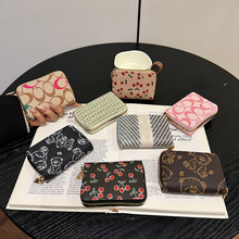 �����ſ����࿨λ���A�������C���{��С�ɿ���Ů�๦�����e���X��