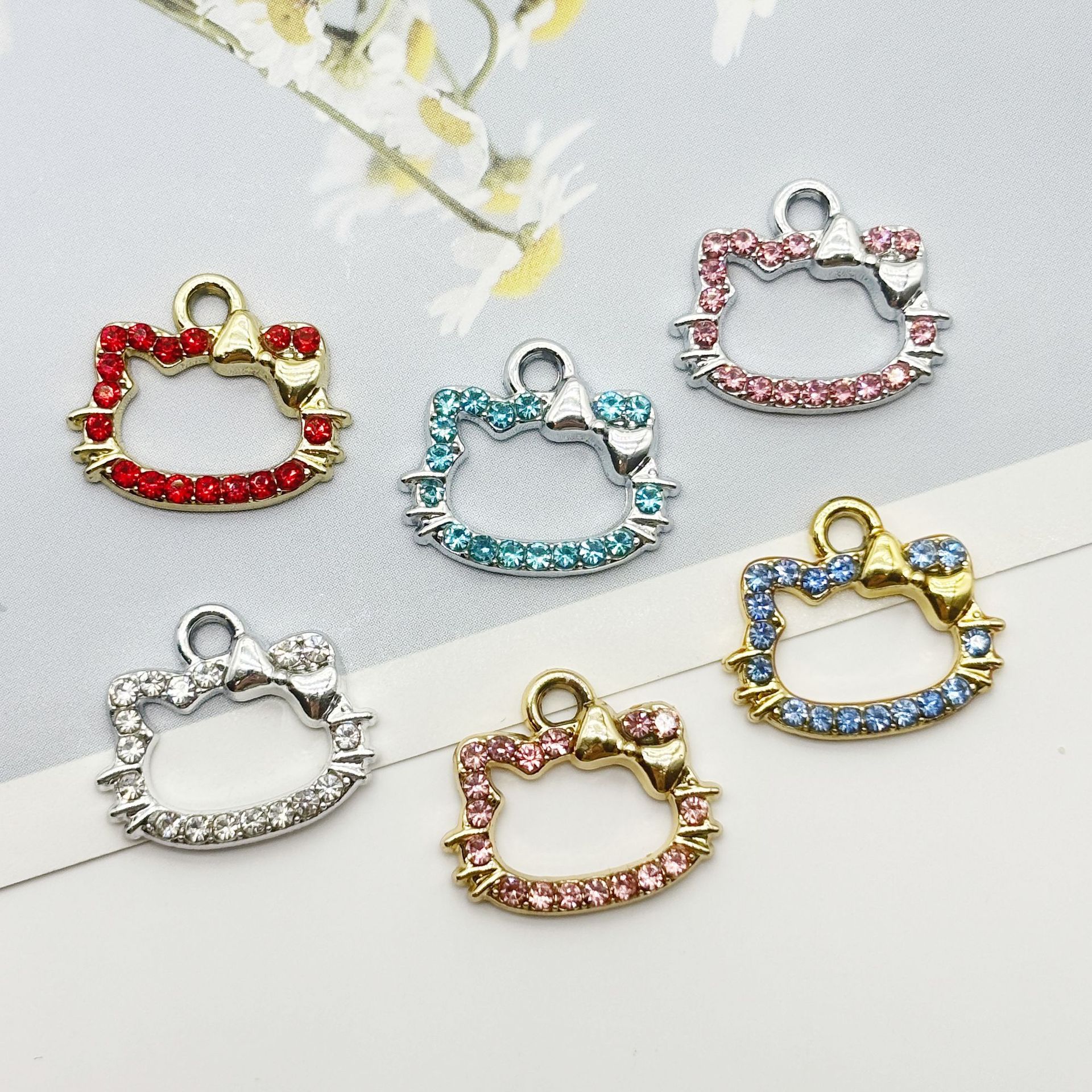 镶钻凯蒂猫头像框挂件合金饰品配件diy吊坠手链项链耳环服饰材料