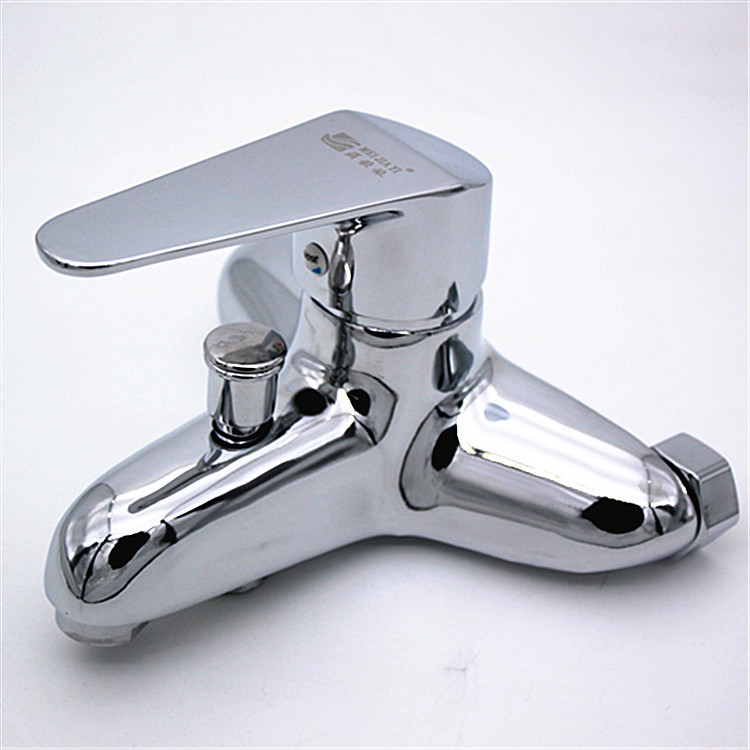 Wholesale Joint King Triple Shower Faucet Bathtub Bath Control Valve Toilet Alloy Hot and Cold Mixing Faucet