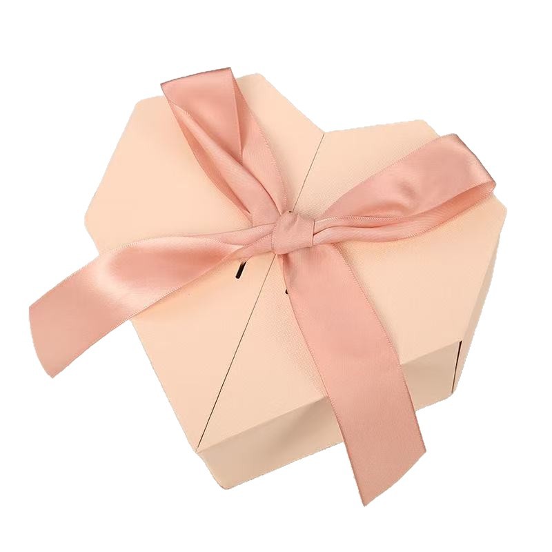 520 Caja de regalo en forma de corazón Caja de regalo de día de San Valentín Caja de regalo de boda Caja de regalo de cosméticos Caja de regalo de Qixia