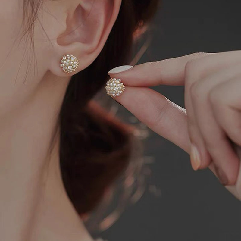 Fashionable design retro earrings pearl with zircon