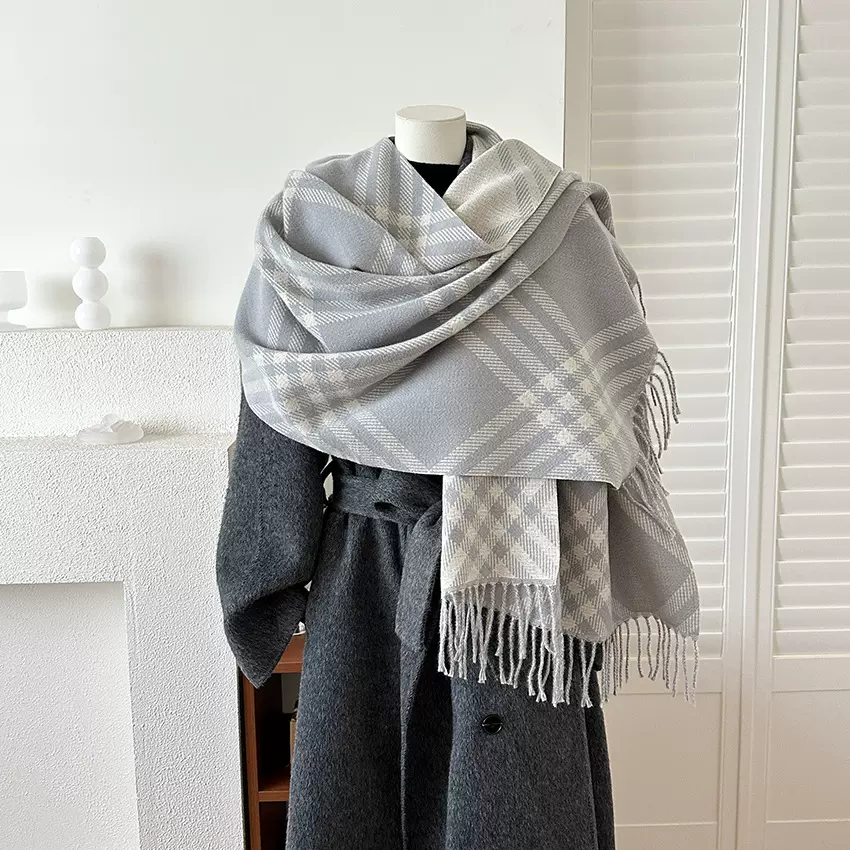 秋冬季双面格纹仿羊绒保暖围巾女欧美高级感时尚休闲披肩保暖长须