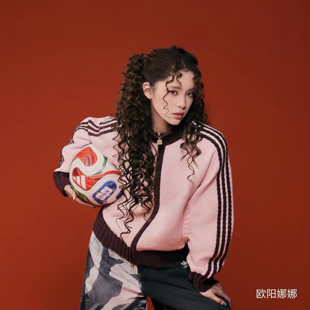 Cross-border Ouyang Nana style short knitted cardigan, short sweater for women, striped color-blocked stand-up collar casual jacket