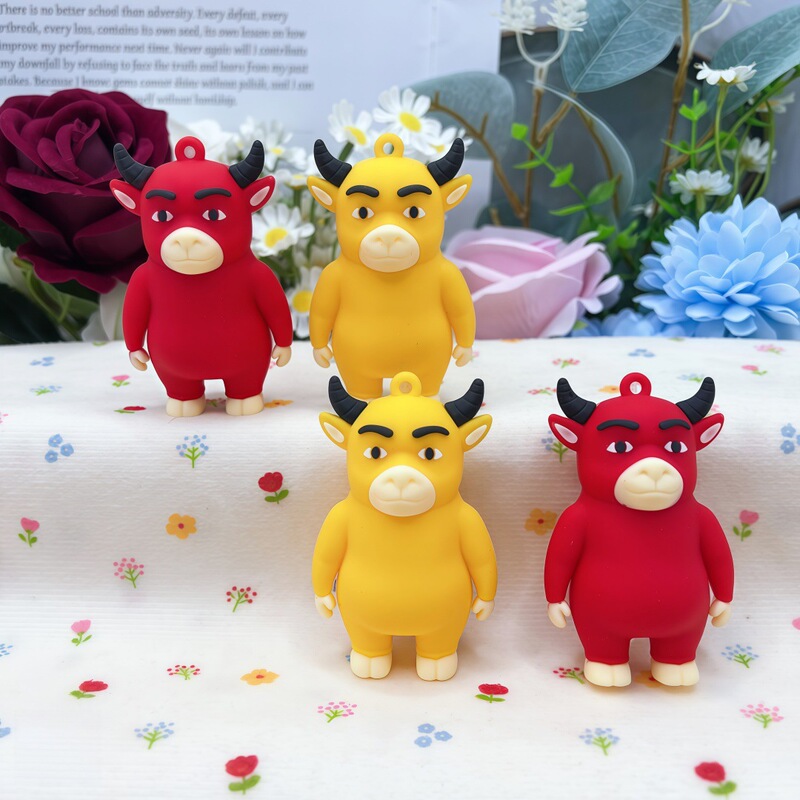 Popular Niu Lai keychain figurine, movie Niu Lai abstract merchandise, creative desktop decoration, funny doll, small gift Popular Niu Lai keychain figurine, movie Niu Lai abstract merchandise, creative desktop decoration, funny doll, small gift