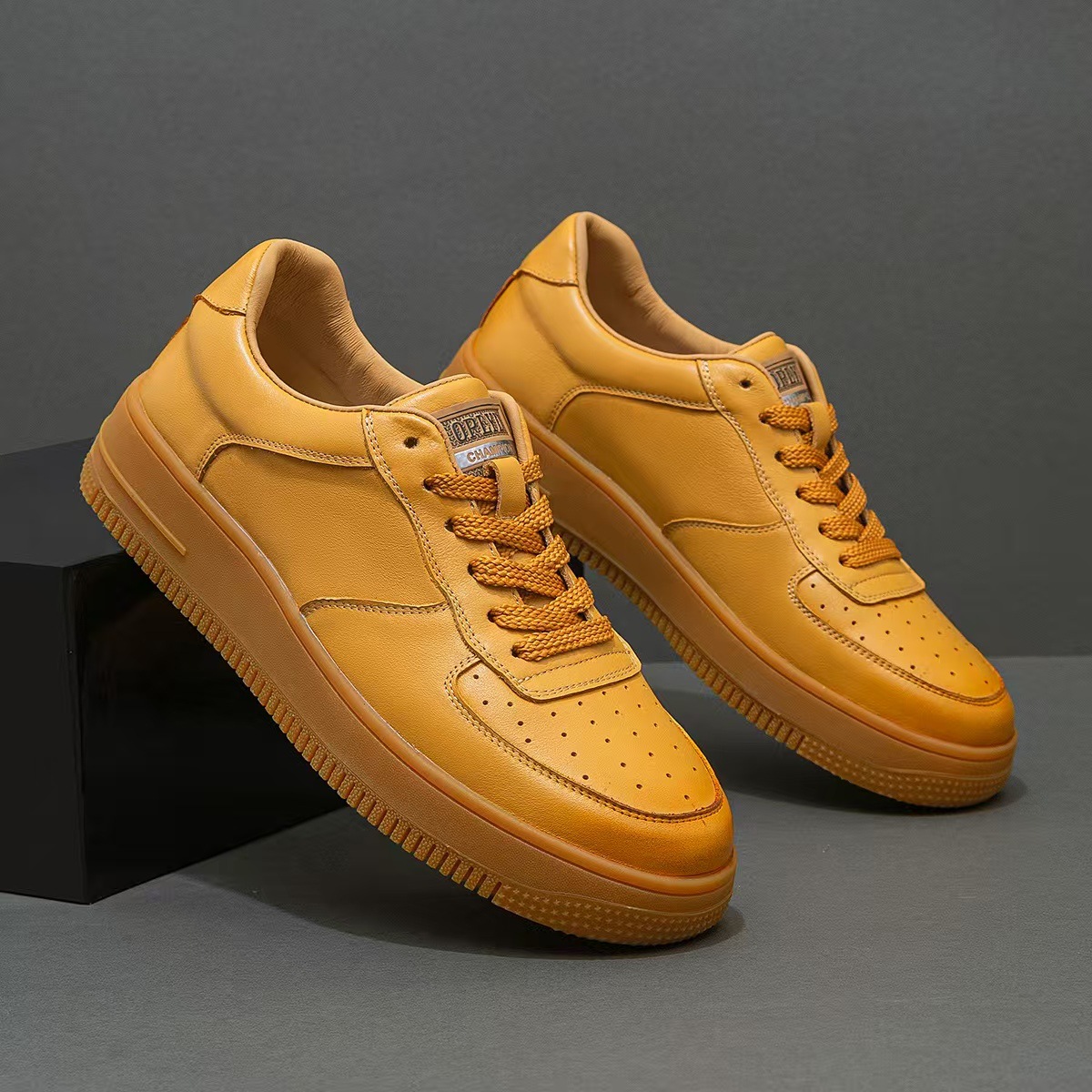 [Cuero de vaca de cabeza] 2025 zapatos de cuero auténticos de nicho de moda transpirables de suela gruesa transpirables