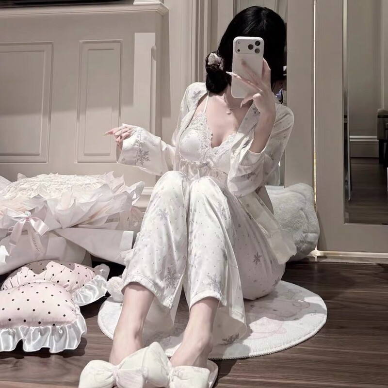 White Ice Silk Pajamas Four-Piece Set for Women, Summer Cool Satin Long-Sleeved Long Pants, Imitation Silk New Style Home Wear Set White Ice Silk Pajamas Four-Piece Set for Women, Summer Cool Satin Long-Sleeved Long Pants, Imitation Silk New Style Home Wear Set