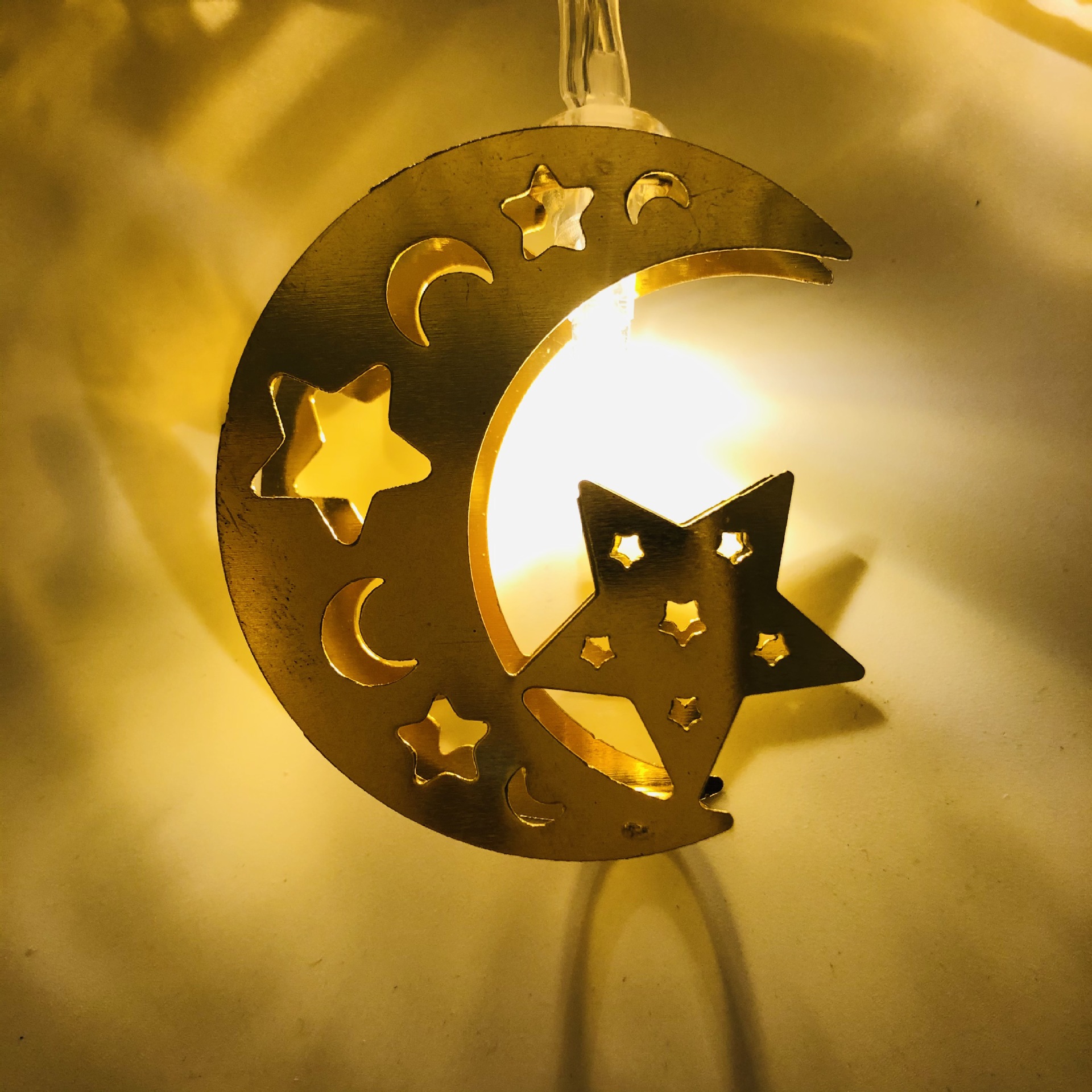 Nuevo LED de hierro forjado Luna Castillo gulbang Festival patio luz la secuencia decoración del partido Festival Amazon