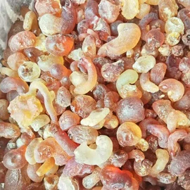 石油蜡;其他天然树脂