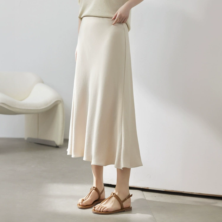 [Одежда для легкого человека] атласная юбка с уксусной кислотой