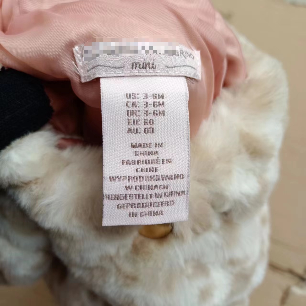 Ropa para niños europea y americana solo suéter infantil niña con capucha gruesa capa 23 nuevo Otoño e Invierno Outwear