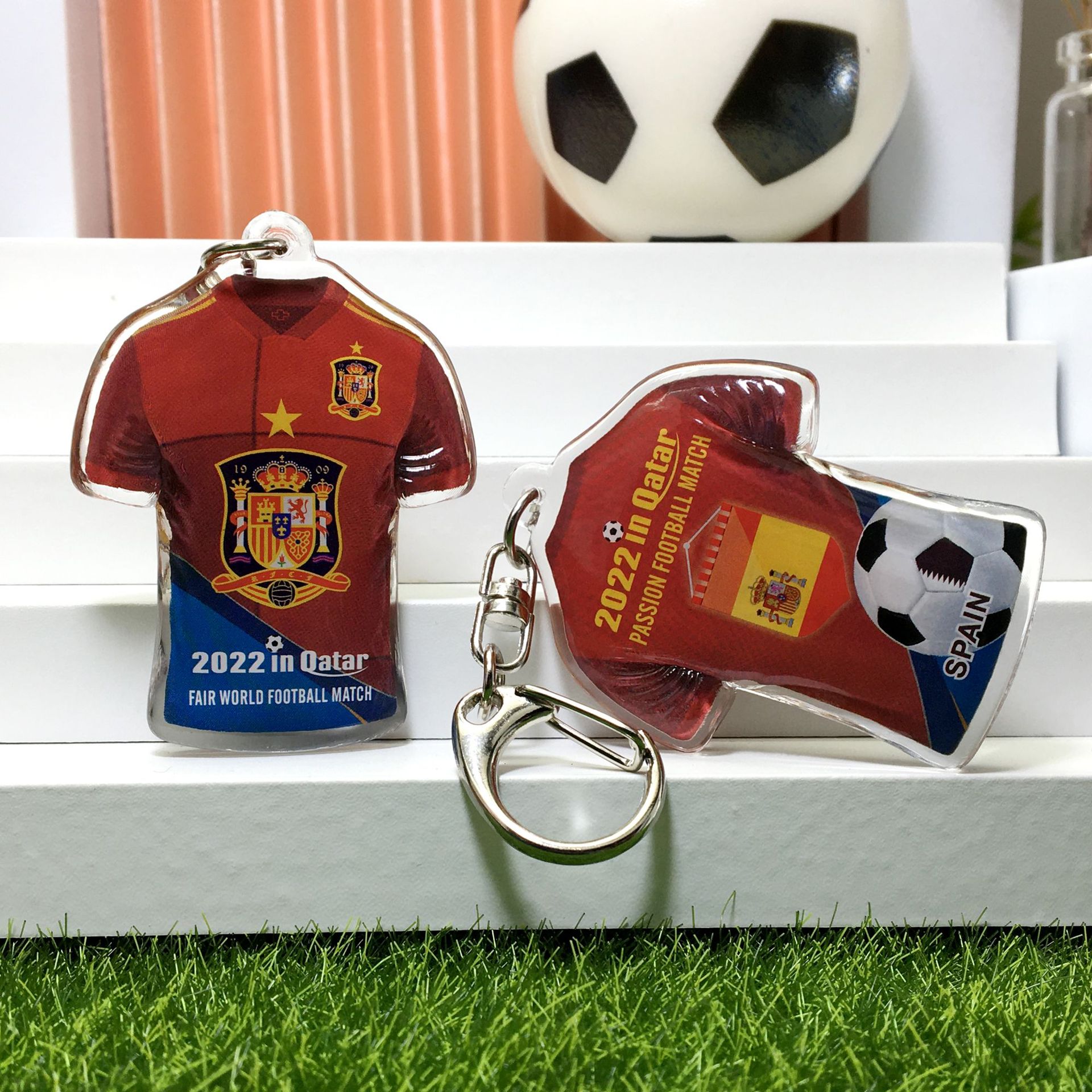 西班牙队-队徽+旗帜+足球