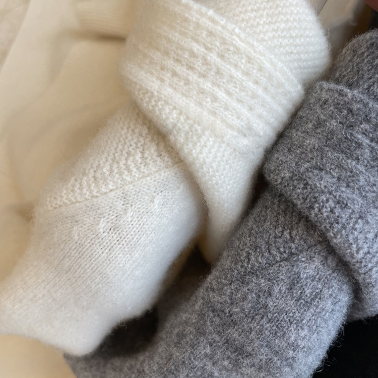 Keep pushing!! The early autumn hoodie that is well knocked on, and the short-sleeved knitted sweater cardigan with minimal design sense Keep pushing!! The early autumn hoodie that is well knocked on, and the short-sleeved knitted sweater cardigan with minimal design sense