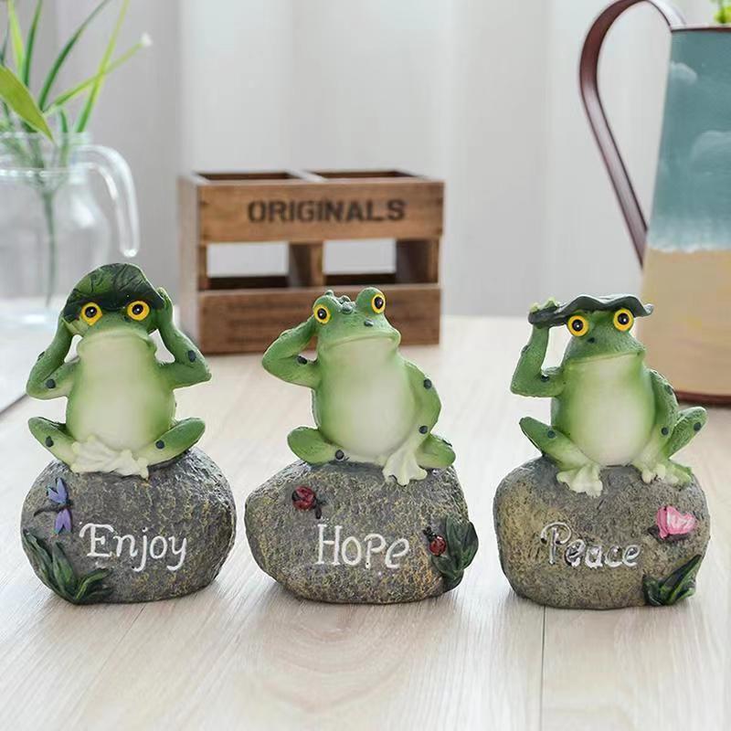 New Home Decoration Cute Frog English Sign Garden Balcony Resin Ornament on Stone Holiday Gift New Home Decoration Cute Frog English Sign Garden Balcony Resin Ornament on Stone Holiday Gift