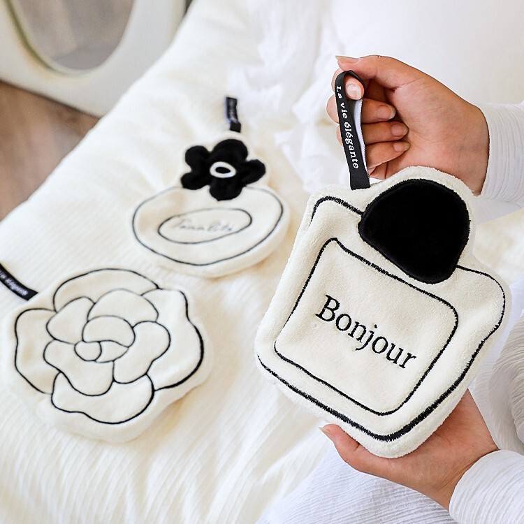 Internet Celebrant French Style Flower Hand Towel Hanging Cute Small Hanging Towel Thickened Easy to Lose Hair Creative Coral Fleece Handkerchief Internet Celebrant French Style Flower Hand Towel Hanging Cute Small Hanging Towel Thickened Easy to Lose Hair Creative Coral Fleece Handkerchief