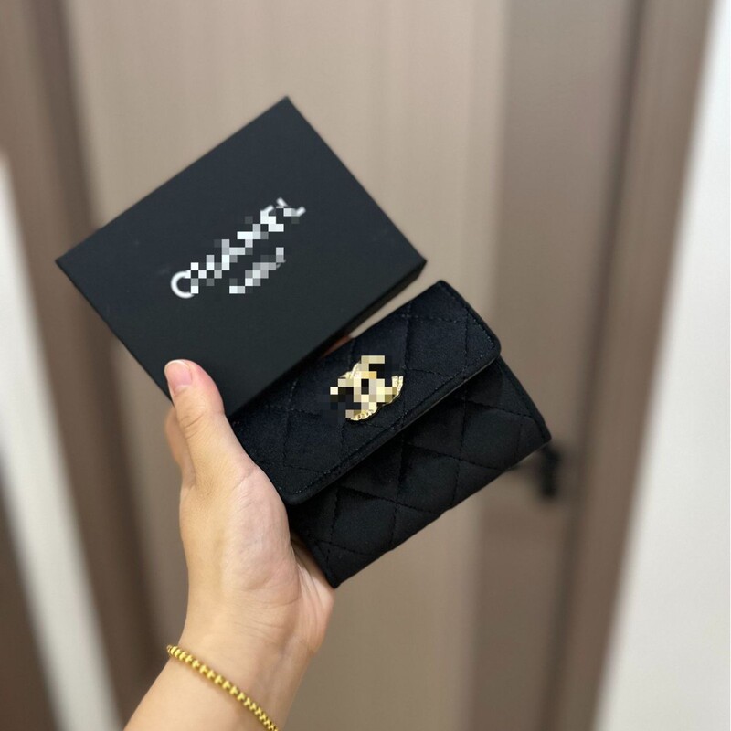 X Family Points Gift New Flip Coin Purse Christmas Gift Rhinestone Buckle Velvet Diamond Card Holder Wallet with Gift Box X Family Points Gift New Flip Coin Purse Christmas Gift Rhinestone Buckle Velvet Diamond Card Holder Wallet with Gift Box