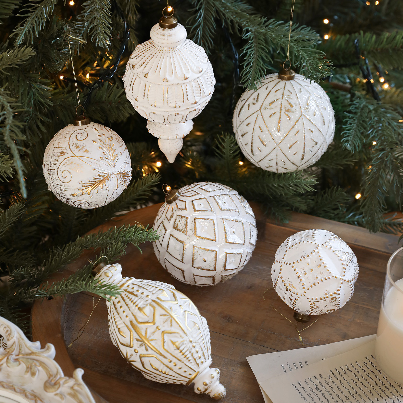 Nuevo plástico oro blanco bola de Navidad colgante mate retro ligero de lujo regalo de copo de nieve colgante árbol de Navidad
