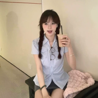 学院风蓝色条纹polo领正肩短袖衬衫女装夏季修身显瘦辣妹小众上衣