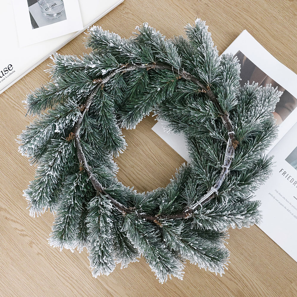 50CM flocado guirlanda decoración paisaje de nieve PVC / PE imitación puerta de árbol de Navidad colgar guirlanda decoración de árbol de Navidad