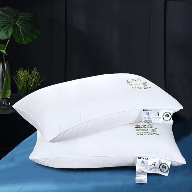 Una almohada mayorista para adultos, almohada para estudiantes individuales para hombres y mujeres, doble para hotel de cinco estrellas