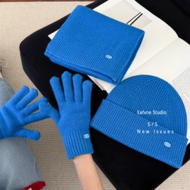 围巾;成人帽;披肩