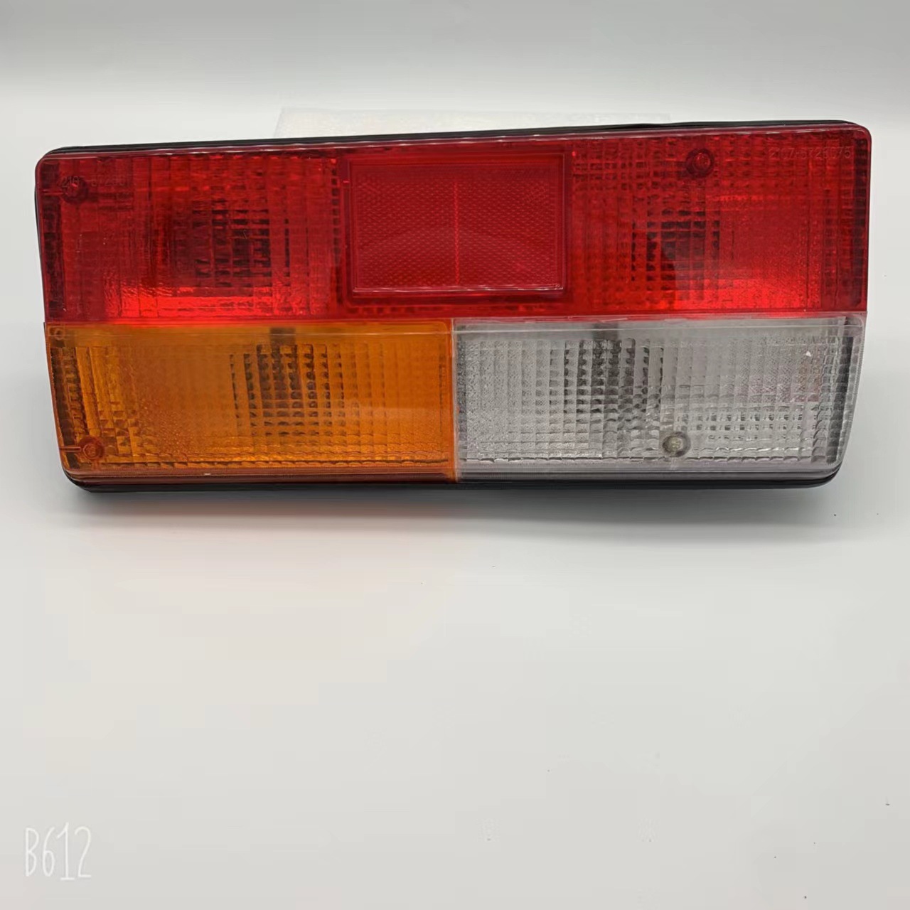 Lada 2107 arxa fara, lövhə ilə, rus modeli