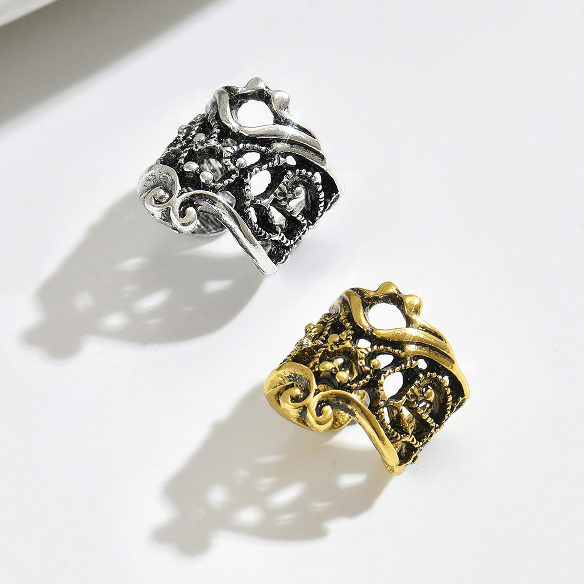 Pendientes de clip de oreja en forma de U hueca retro de nuevo estilo europeo y americano, pendientes sin orejas perforadas, clips de oreja invisibles para hombres y mujeres personalizados al por mayor