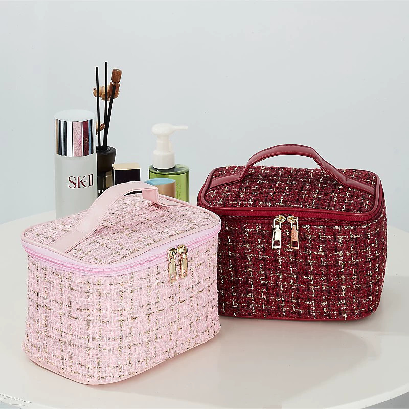 New Internet Celebrity Small Fragrance Cosmetic Bag Portable Large-Capacity Storage Bag Portable Cosmetics Travel High-End Cosmetic Bag New Internet Celebrity Small Fragrance Cosmetic Bag Portable Large-Capacity Storage Bag Portable Cosmetics Travel High-End Cosmetic Bag
