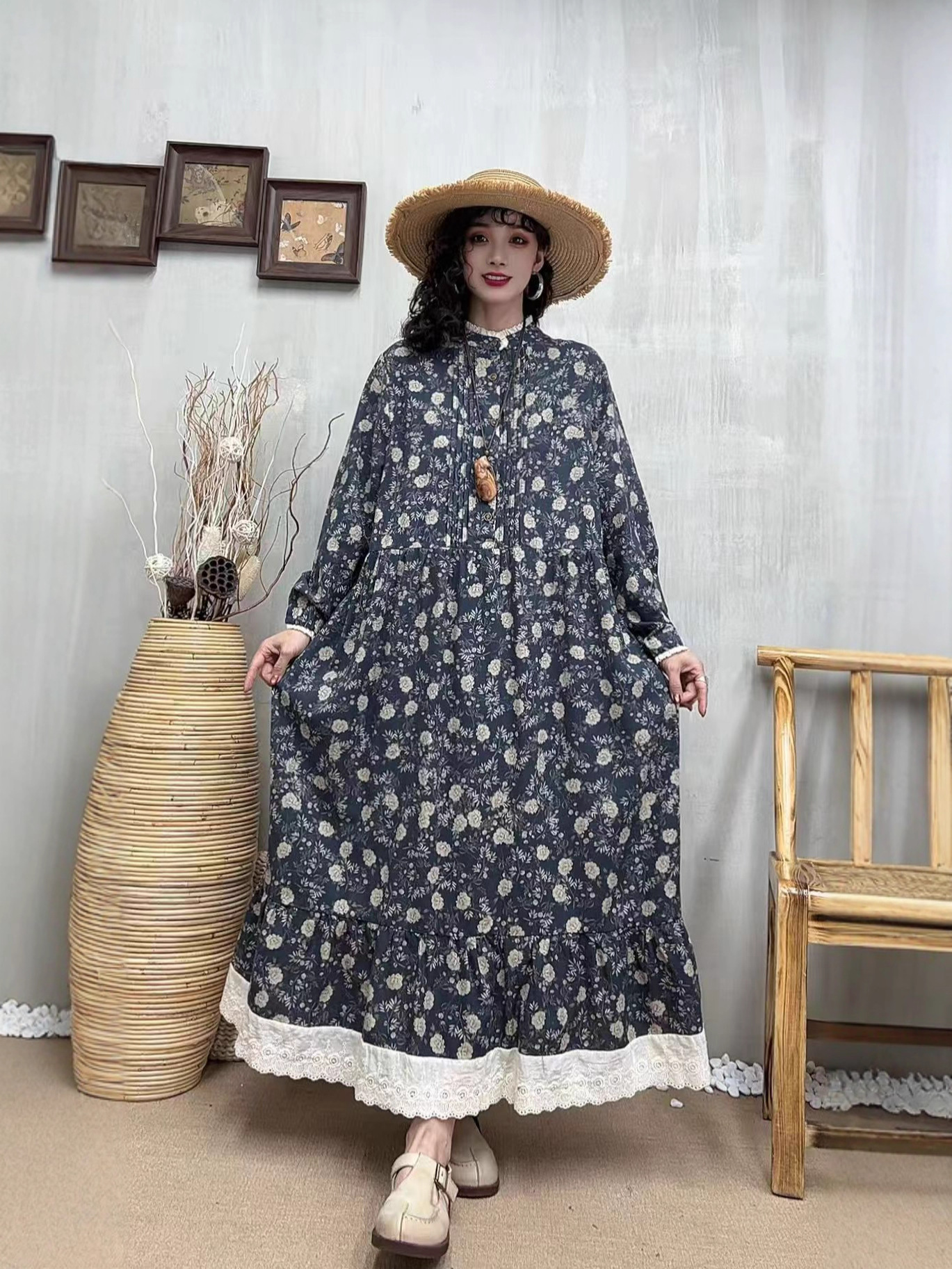 Autumn retro dress