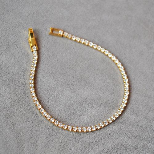 Japanese and Korean minimalist stylish delicate sparkling zirconia layered band versatile goddess temperament brass gold-plated watch clasp bracelet