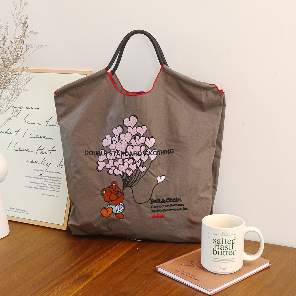 厳選ネット赤同項日系ボールチェーン刺繍レジ袋女性ファッション小衆大容量シングルバッグ潮