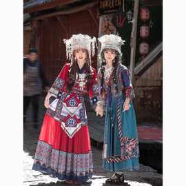 成人旅拍民族风少数民族苗寨苗疆服饰凤凰苗族服装网红古风套装女