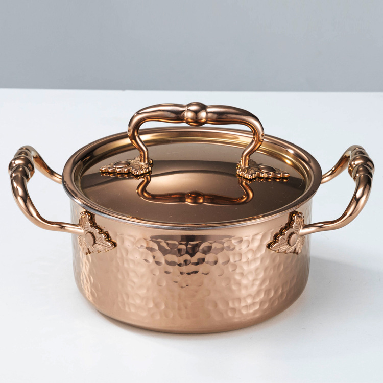 뚜껑이 있는 로즈 골드 냄비 본체