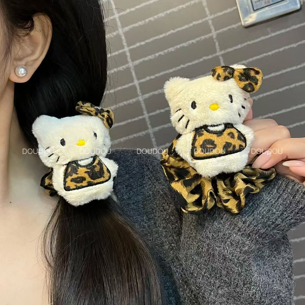 Qoo10] 蝶結びのキティちゃんヒョウ柄の輪が可愛い