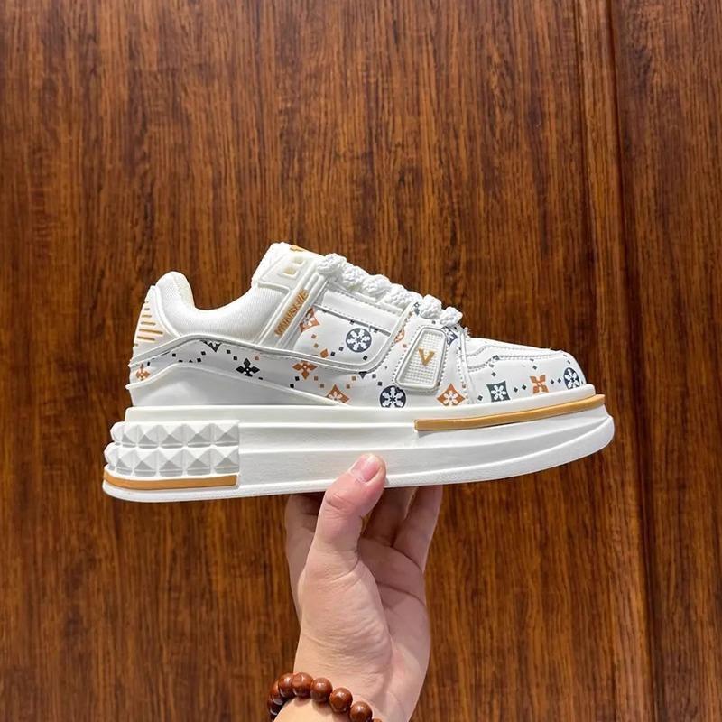 2025 primavera nuevos zapatos de hombre moda estampados zapatos de deporte casuales suela gruesa realce zapatos deportivos cómodos de todos los partidos