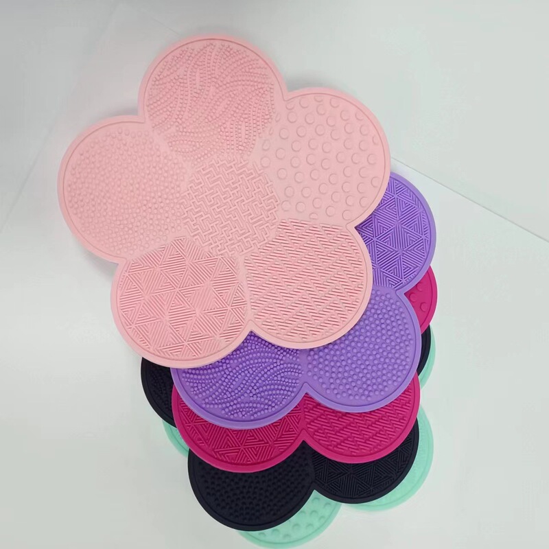 Spot Wholesale Silicone Makeup Brush Scrub Pad with Suction Cup Multi-Color Flower Scrub Pad Cleaning Pad Beauty Tools