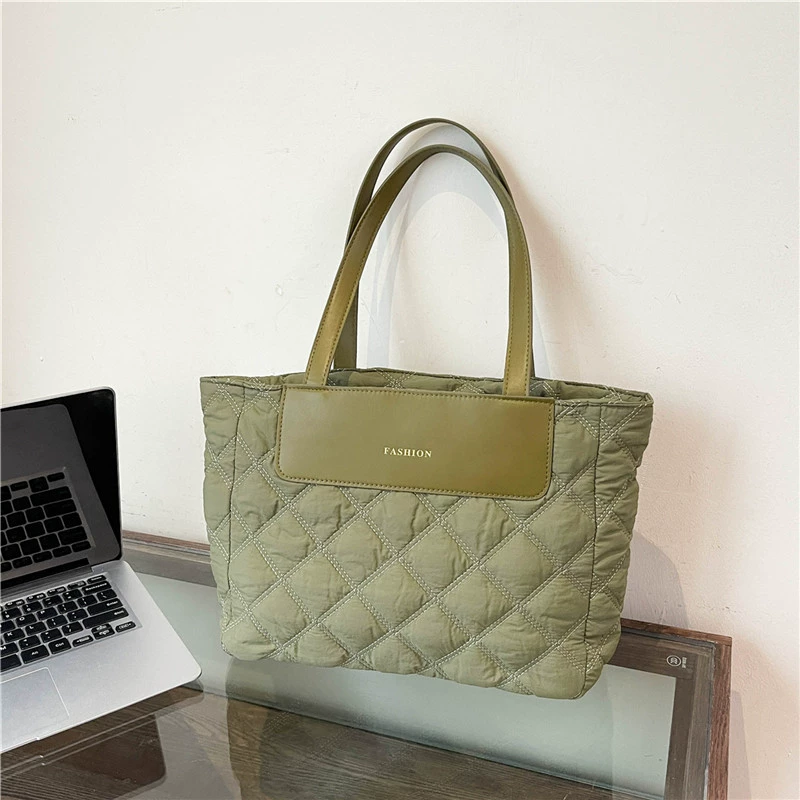 Capacious shoulder bag, demi-season one-shoulder bag, down jacket