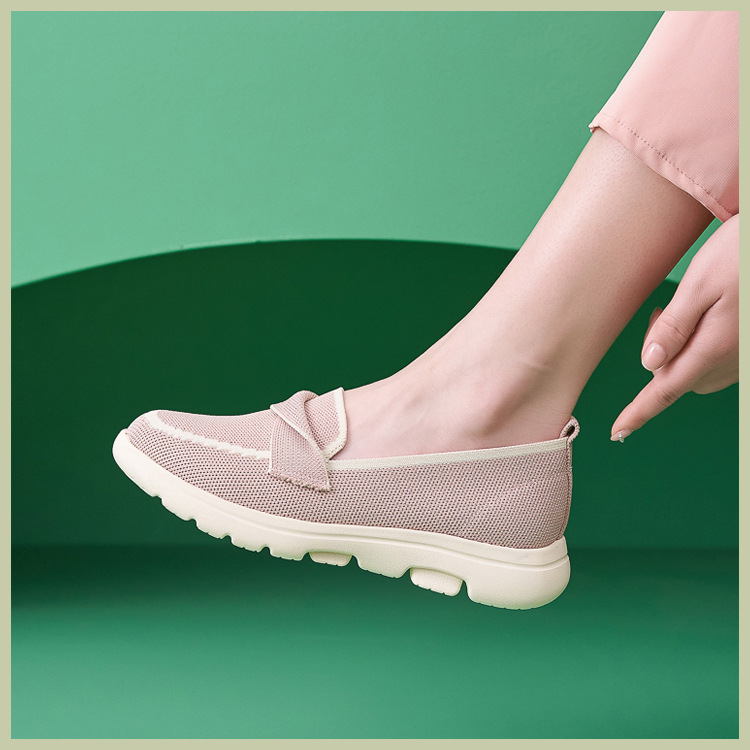 B888-2 Otoño Invierno 2025 Nuevos Zapatos de Mamá Antideslizantes Transpirables de Suela Suave con Bloques de Color para Mujer_voghion.com