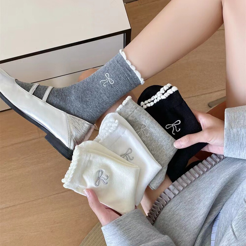 Japanese Style Sweet Cute Bow Lace Mid-Socks Autumn and Winter Solid Color All-match Women's Socks Ins Trendy Cotton Stacked Socks Japanese Style Sweet Cute Bow Lace Mid-Socks Autumn and Winter Solid Color All-match Women's Socks Ins Trendy Cotton Stacked Socks