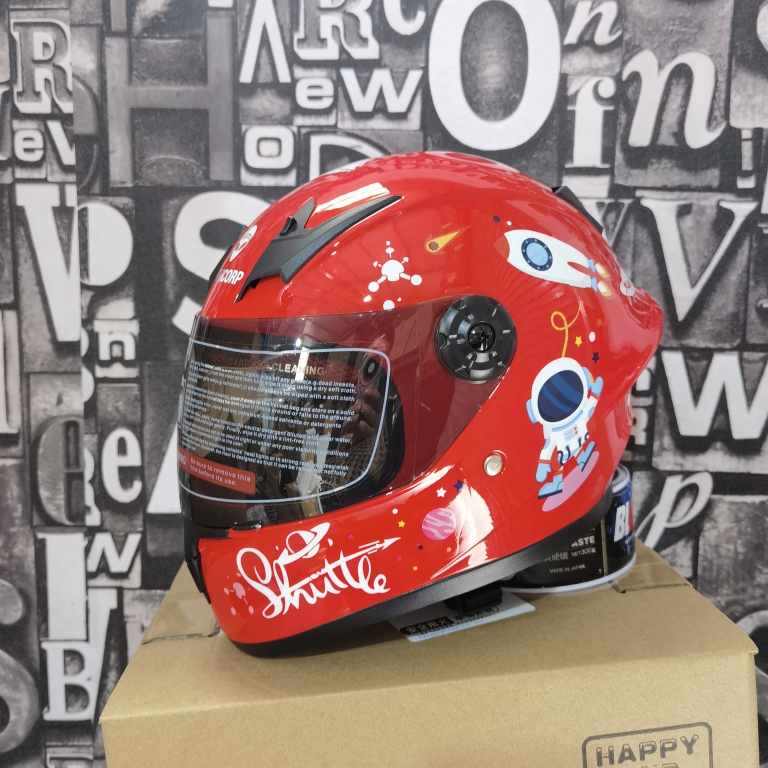 빨간 우주비행사(장갑 포함)