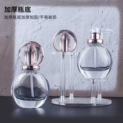 Nueva base líquida de prensado redondo de 30ml de alta gama, botella líquida de esencia, material de embalaje cosmético con tapa redonda galvanoplastia