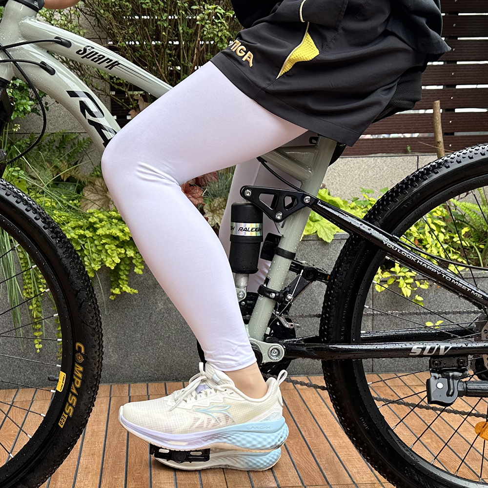 Venta al por mayor de seda de hielo de verano, protección solar, protección UV, protector solar, protector de pierna ajustado para hombres y mujeres, juegos de pierna para correr para deportes al aire libre