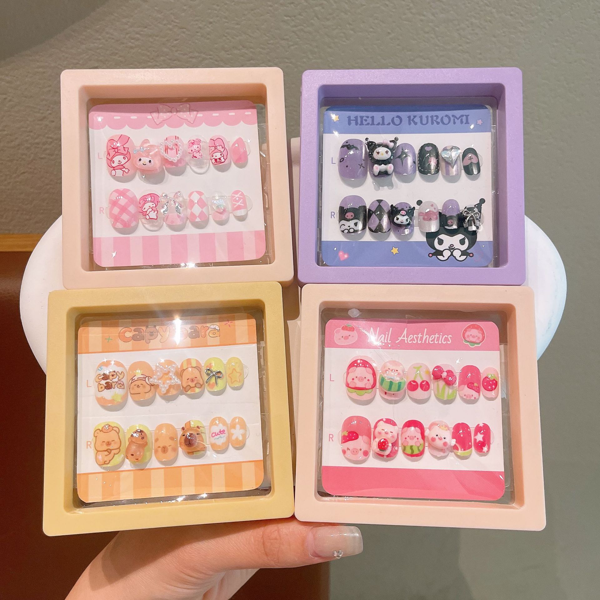Uñas postizas removibles para niñas, en caja, con diseños de dibujos animados, pegatinas de uñas exquisitas, piezas de uñas.