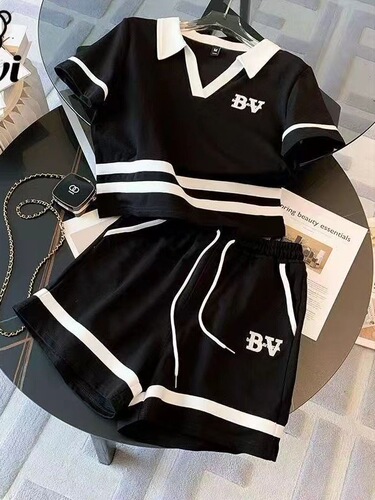 Salt-style street riding sportswear set for women, summer 2025 new fashion, youthful, European goods, casual shorts two-piece set