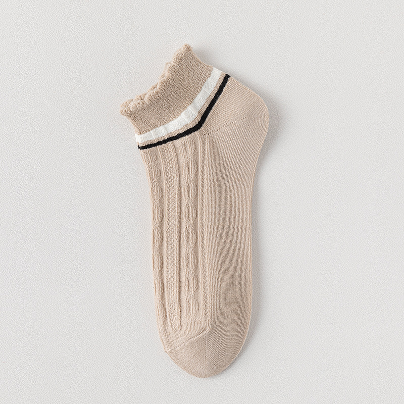 Calcetines de algodón de color sólido para mujer, calcetines finos para barco de primavera y verano, encaje a rayas, transpirable y absorbente de sudor, calcetines cortos japoneses al por mayor