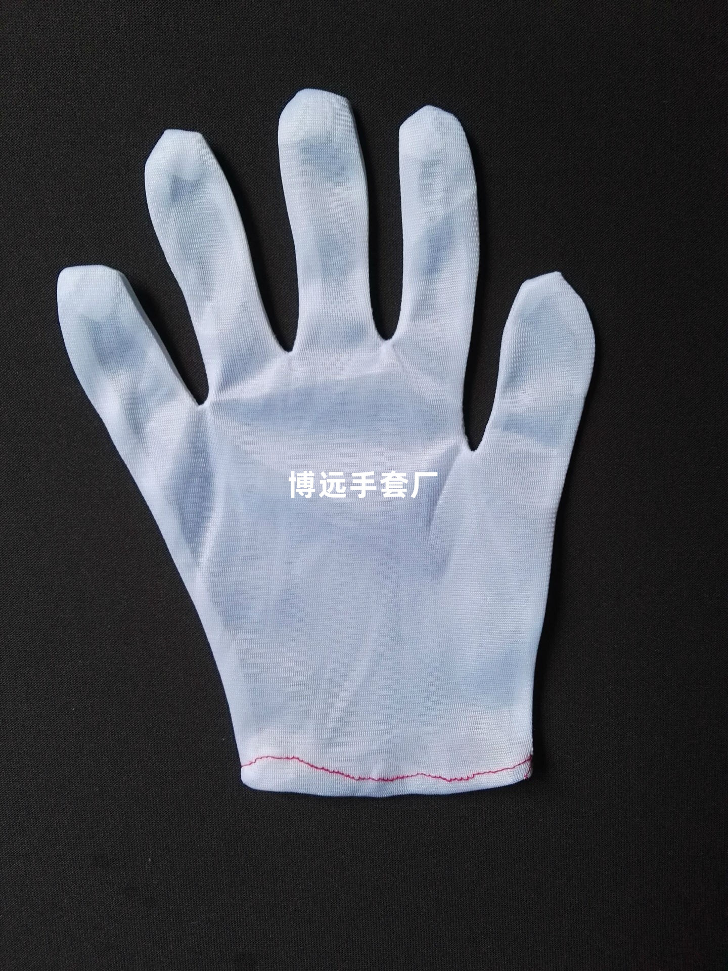 厂家销售白色无尘涤纶布手套 白手套 电子薄无尘手套