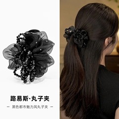 国境を越えたルイスパリ王妃ネット糸花団子は高級感のある気質を挟んでいます。